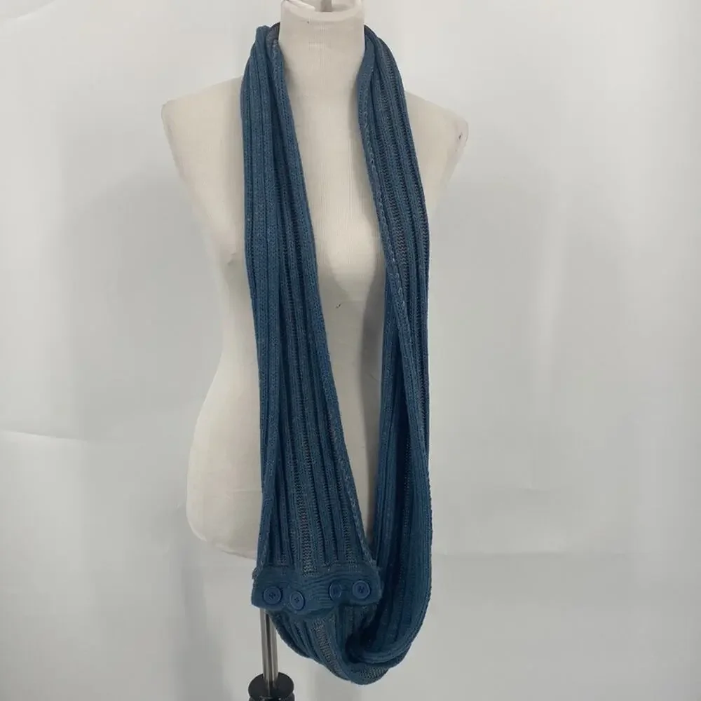 Unbranded Blue & Gray Knit Scarf with 4 Blue Buttons